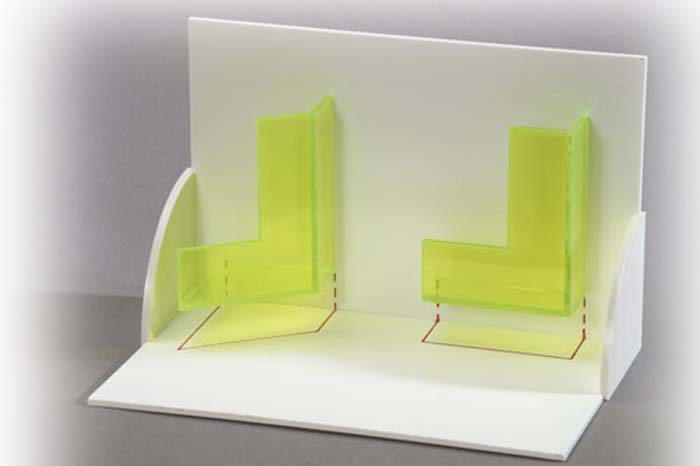 Risse von rechten Winkeln Risse von rechten Winkeln