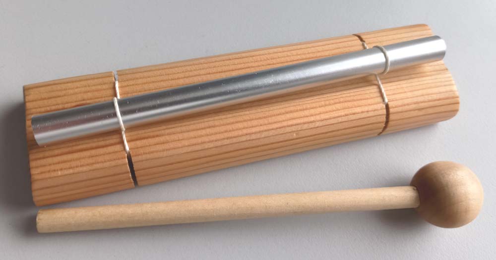 Klangstab auf Holzplatte - 1er Stab Klangstab auf Holzplatte - 1er Stab