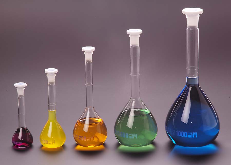 Messkolben aus Borosilikatglas 3.3 Messkolben aus Borosilikatglas 3.3