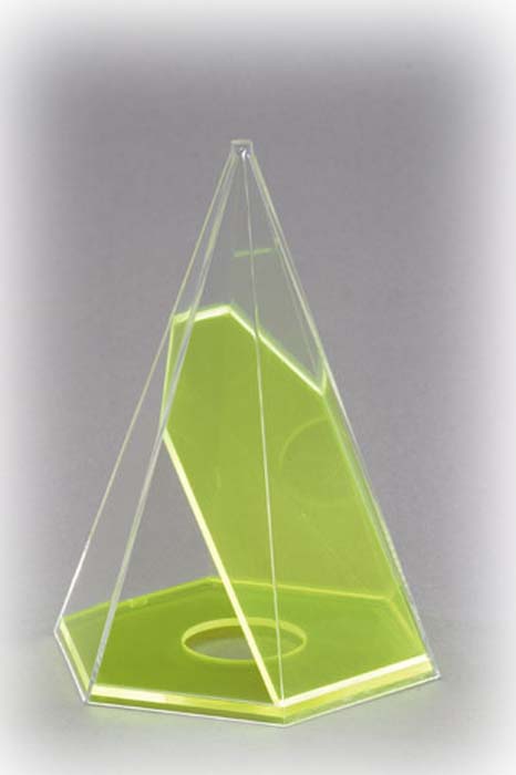 6-seitige Pyramide mit beweglichem Schnitt 6-seitige Pyramide mit beweglichem Schnitt